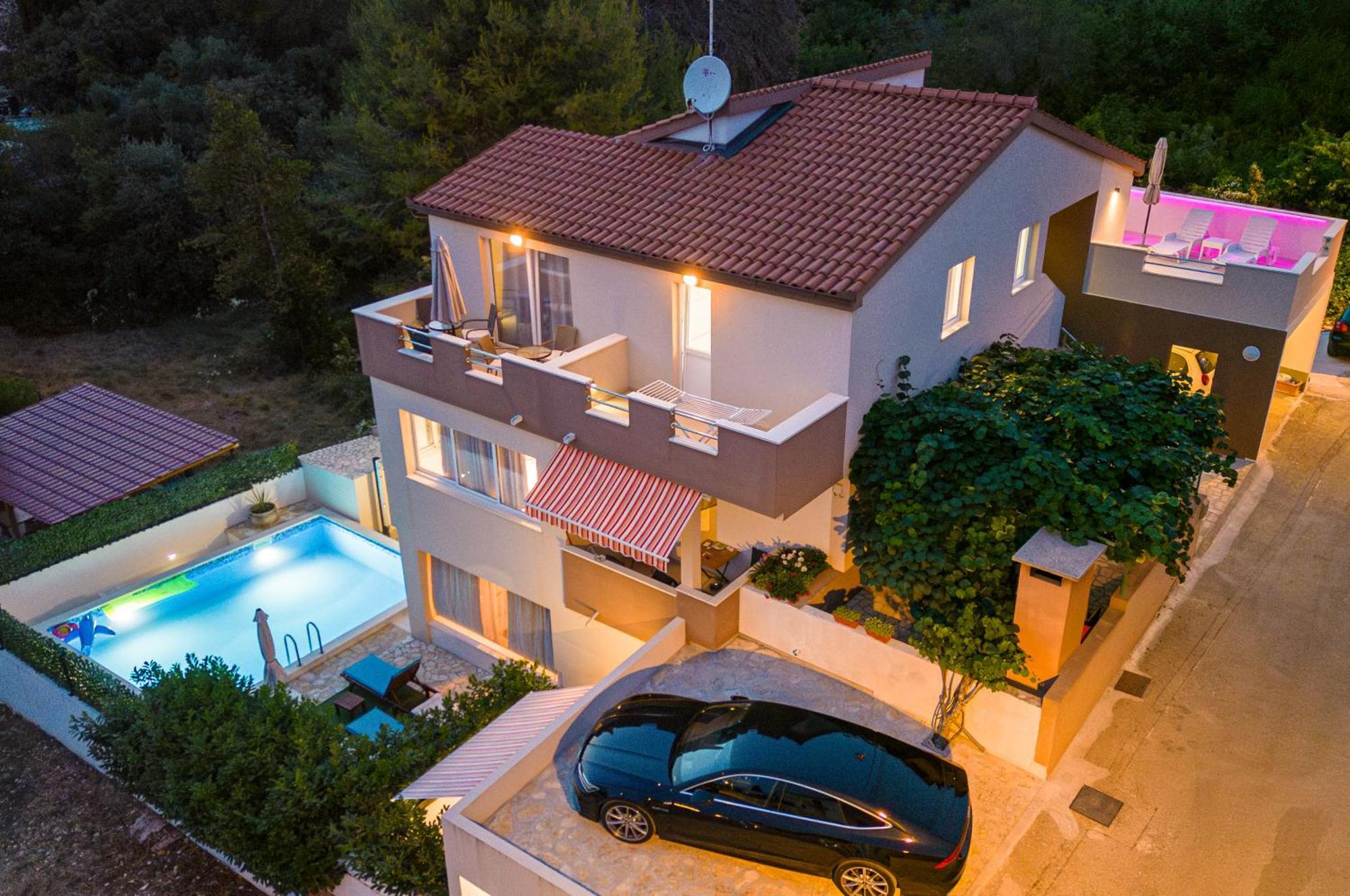 Bruno'S Poolside Apartments - Near Beach Trogir Exterior photo