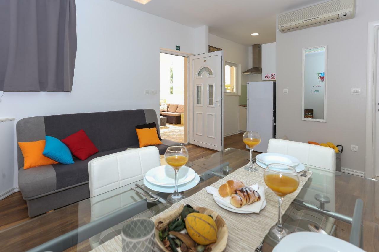 Bruno'S Poolside Apartments - Near Beach Trogir Exterior photo