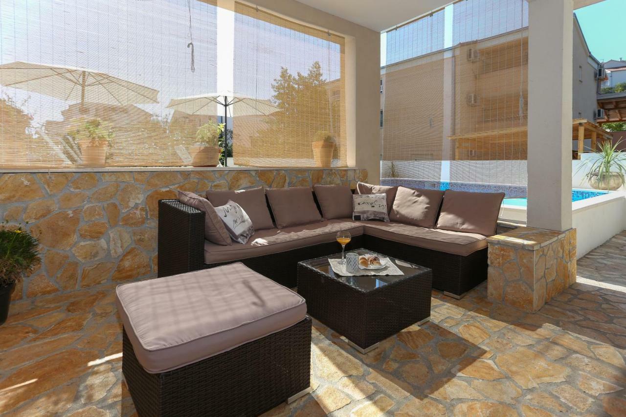 Bruno'S Poolside Apartments - Near Beach Trogir Exterior photo